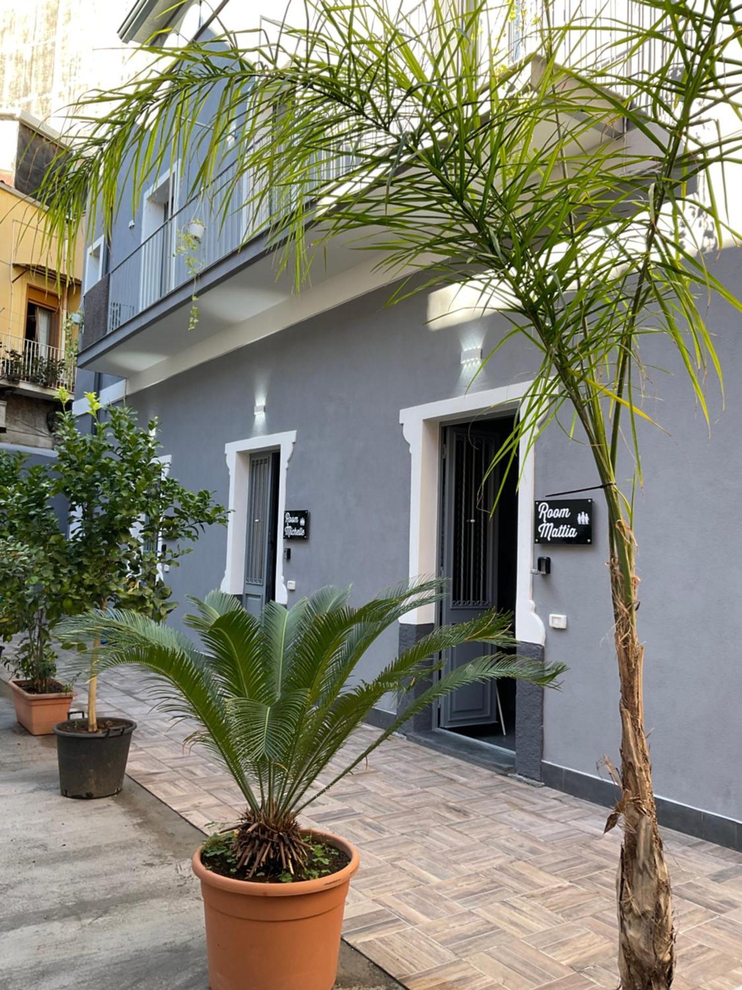 Alle Porte Del Castello 23 Catania Bagian luar foto